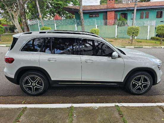 MERCEDES-BENZ-GLB 200-2020