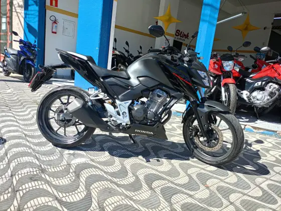HONDA CB 300F TWISTER CBS 