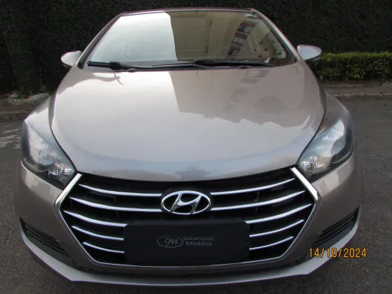 HYUNDAI HB20S 1.6 COMFORT PLUS 16V FLEX 4P AUTOMÁTICO
