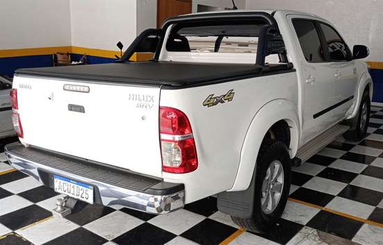 TOYOTA-HILUX-2.7 SRV 4X4 CD 16V FLEX 4P AUTOMÁTICO TOYOTA-HILUX-2015