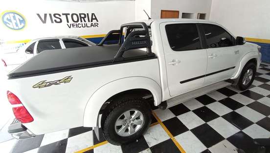 TOYOTA-HILUX-2.7 SRV 4X4 CD 16V FLEX 4P AUTOMÁTICO TOYOTA-HILUX-2015