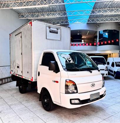 HYUNDAI HR 2.5 LONGO SEM CAÇAMBA 4X2 16V 130CV TURBO INTERCOOLER DIESEL 2P MANUAL