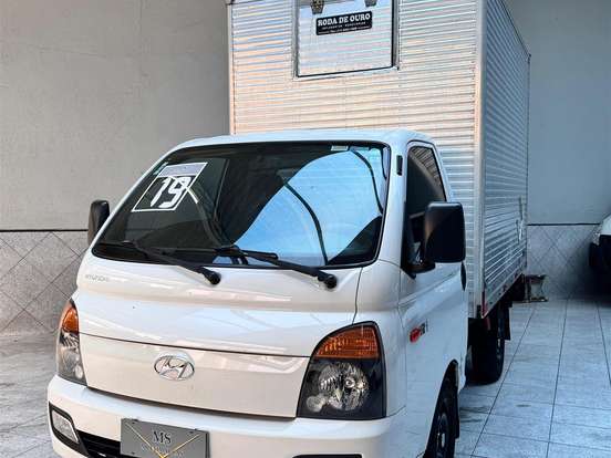 HYUNDAI-HR-2.5 LONGO SEM CAÇAMBA 4X2 16V 130CV TURBO INTERCOOLER DIESEL 2P MANUAL HYUNDAI-HR-2018