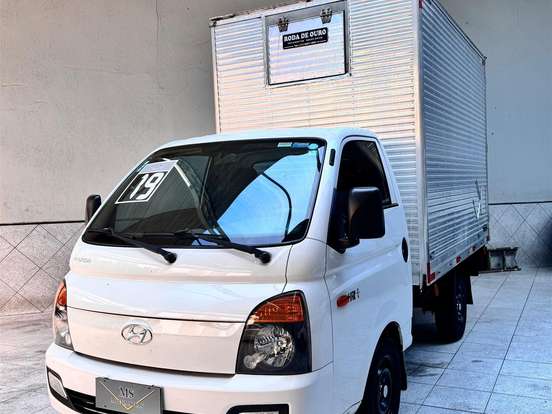 HYUNDAI-HR-2.5 LONGO SEM CAÇAMBA 4X2 16V 130CV TURBO INTERCOOLER DIESEL 2P MANUAL HYUNDAI-HR-2018