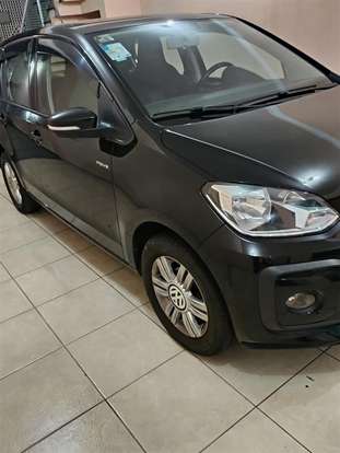 VOLKSWAGEN-UP-2018