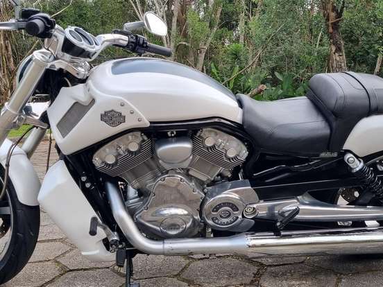 HARLEY-DAVIDSON-V-ROD MUSCLE HARLEY-DAVIDSON-V-ROD MUSCLE-2013