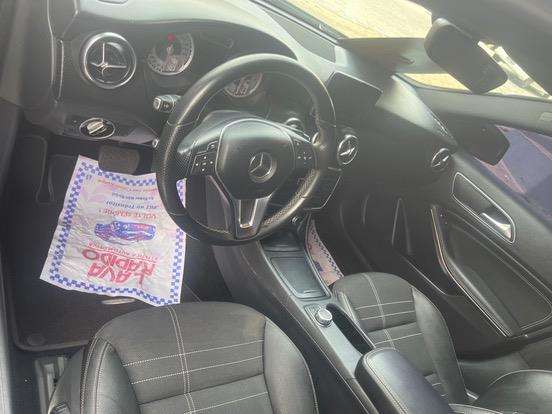 MERCEDES-BENZ-CLASSE A-1.6 200 TURBO URBAN GASOLINA 4P AUTOMATIZADO MERCEDES-BENZ-CLASSE A-2014