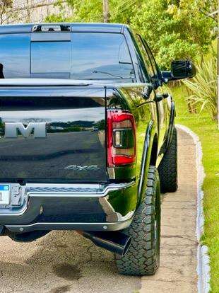 RAM-3500-6.7 I6 TURBO DIESEL LARAMIE NIGHT EDITION CD 4X4 AUTOMÁTICO RAM-3500-2022