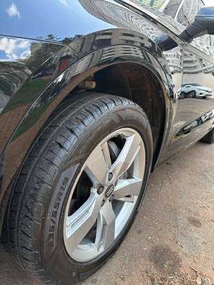 AUDI-Q5-2020