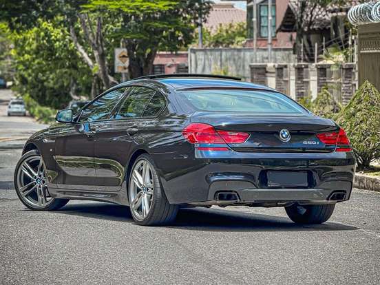 BMW-650i-4.4 GRAN COUPÉ V8 32V TURBO GASOLINA 4P AUTOMÁTICO BMW-650i-2014