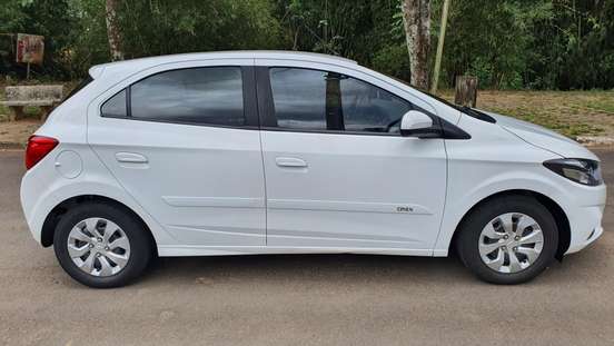 CHEVROLET-ONIX-2019