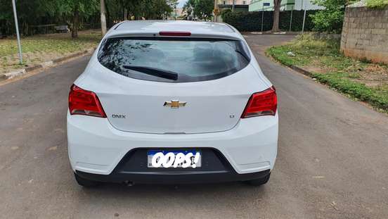 CHEVROLET-ONIX-1.0 MPFI LT 8V FLEX 4P MANUAL CHEVROLET-ONIX-2019