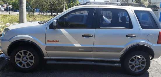 FORD-ECOSPORT-2011