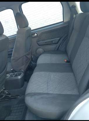 FORD-ECOSPORT-2011