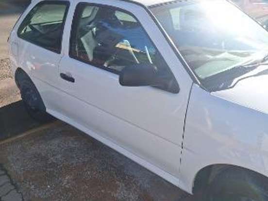 VOLKSWAGEN-GOL-1.0 MI 8V FLEX 2P MANUAL G.IV VOLKSWAGEN-GOL-2012