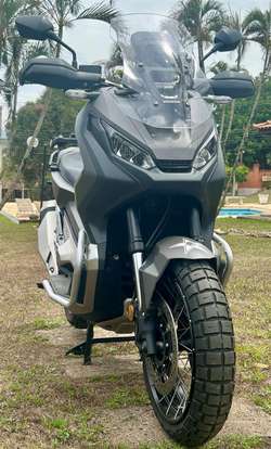 HONDA-X-ADV-2019