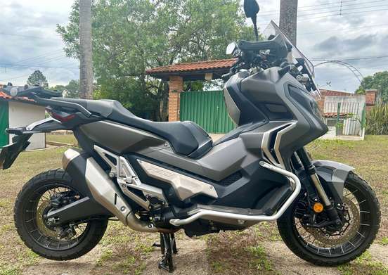 HONDA-X-ADV-2019