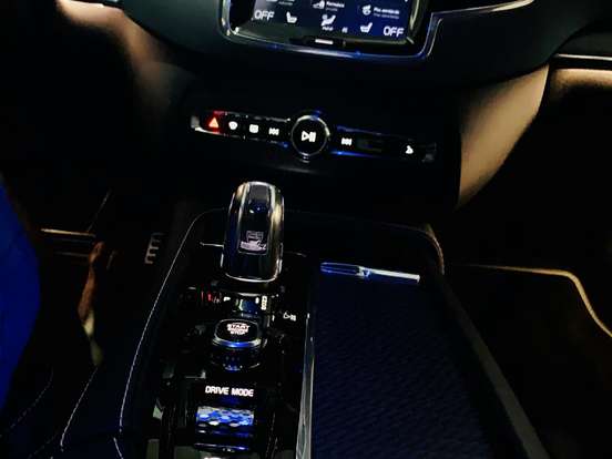 VOLVO-XC90-2.0 T8 HYBRID R-DESIGN AWD GEARTRONIC VOLVO-XC90-2019
