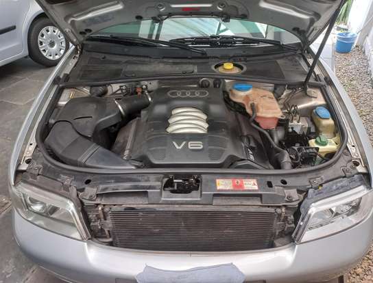 AUDI-A4-2000