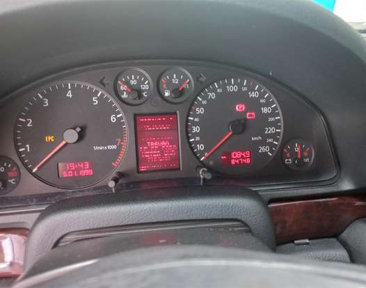 AUDI-A4-2000
