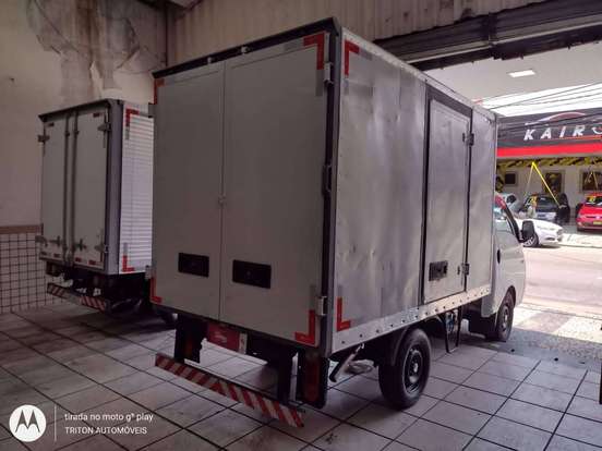 HYUNDAI-HR-2013