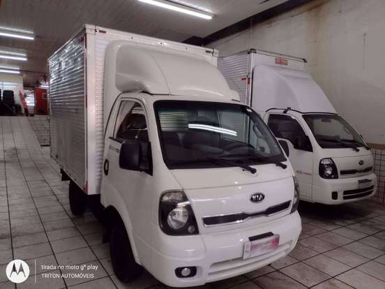 KIA-BONGO-2011