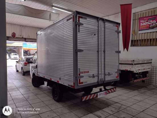 KIA-BONGO-2011
