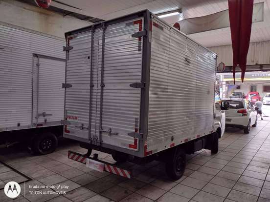 KIA-BONGO-2011