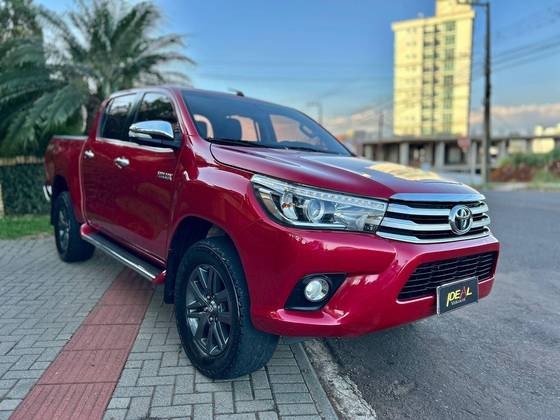 TOYOTA HILUX SW4 2.8 SRX 4X4 16V TURBO INTERCOOLER DIESEL 4P AUTOMÁTICO