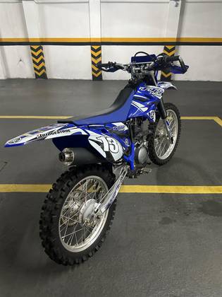 YAMAHA TT-R 230 