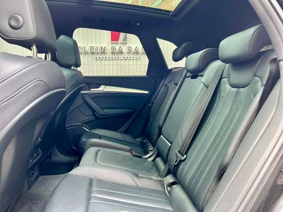 AUDI-Q5-2019