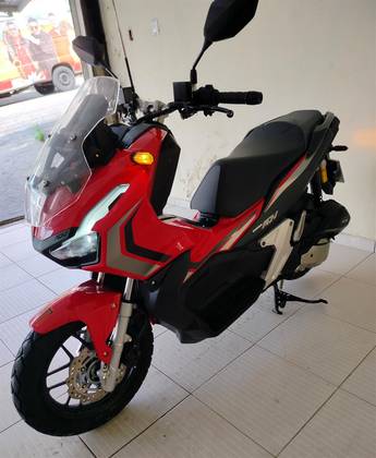 HONDA ADV 