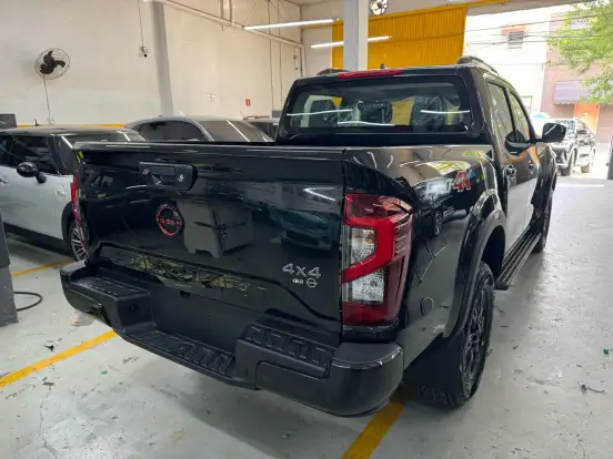 NISSAN-FRONTIER-2024