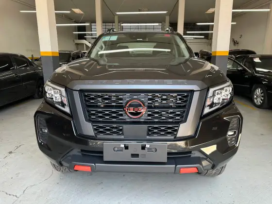 NISSAN FRONTIER 2.3 16V TURBO DIESEL PRO4X CD 4X4 AUTOMÁTICO