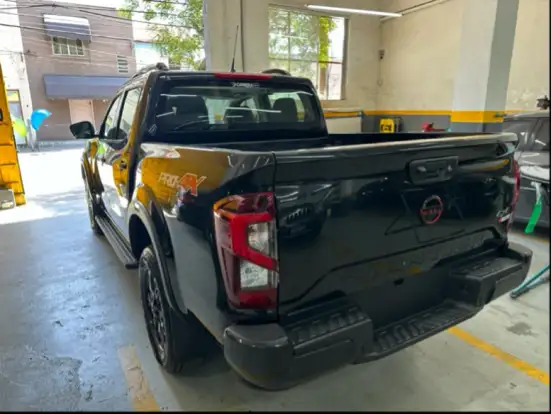 NISSAN-FRONTIER-2023