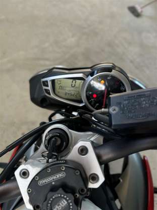 TRIUMPH-STREET TRIPLE 675 ABS-2014