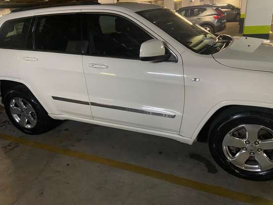JEEP-GRAND CHEROKEE-3.6 LAREDO 4X4 V6 24V GASOLINA 4P AUTOMÁTICO JEEP-GRAND CHEROKEE-2012