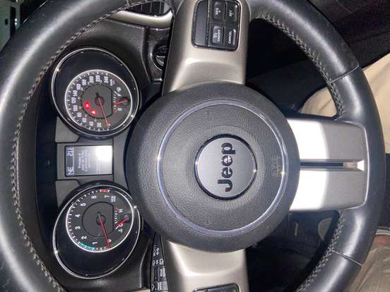 JEEP-GRAND CHEROKEE-2012