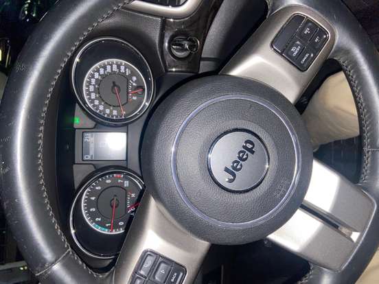 JEEP-GRAND CHEROKEE-2012