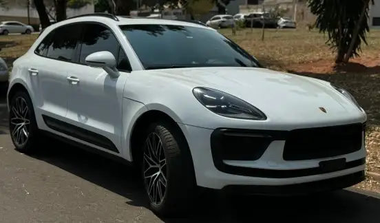 PORSCHE-MACAN-2022