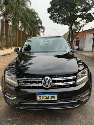 VOLKSWAGEN-AMAROK-2017