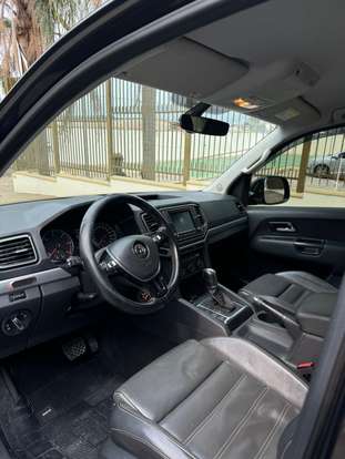 VOLKSWAGEN-AMAROK-2017