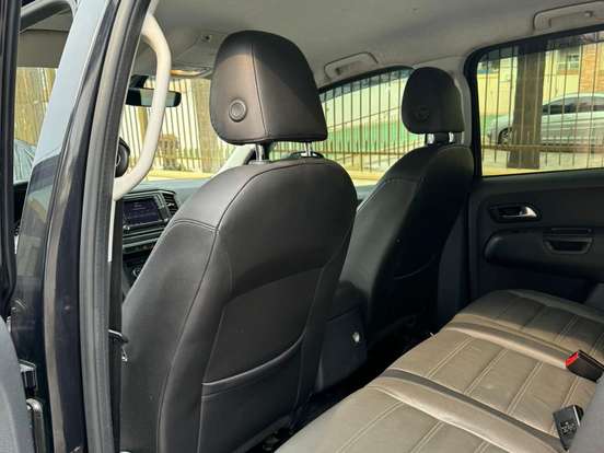VOLKSWAGEN-AMAROK-2.0 HIGHLINE 4X4 CD 16V TURBO INTERCOOLER DIESEL 4P AUTOMÁTICO VOLKSWAGEN-AMAROK-2017