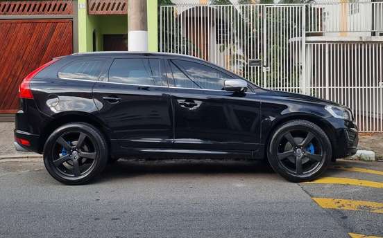 VOLVO-XC60-2014