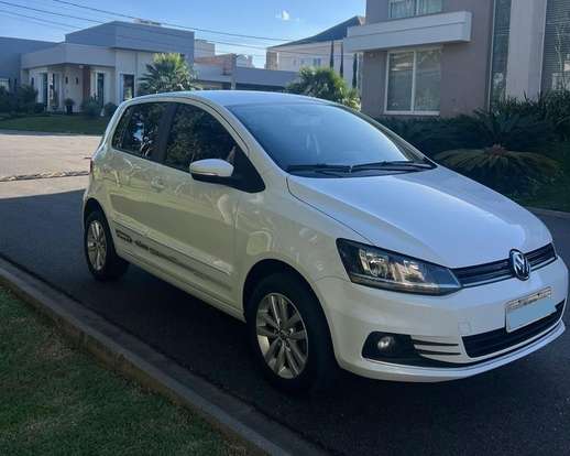 VOLKSWAGEN-FOX-2018