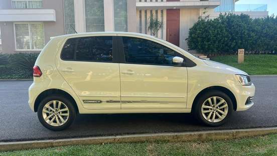 VOLKSWAGEN-FOX-2018
