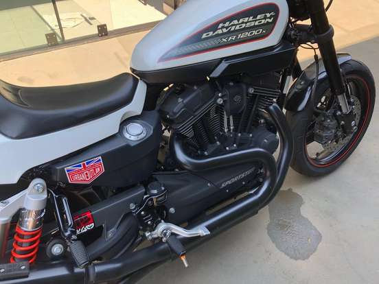 HARLEY-DAVIDSON-SPORTSTER XR 1200X-2010