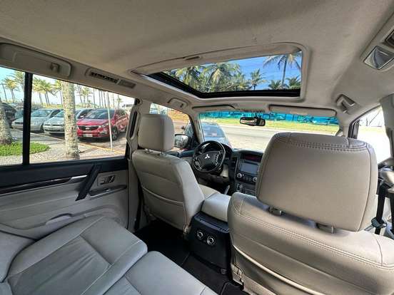 MITSUBISHI-PAJERO FULL-3.2 HPE 4X4 16V TURBO INTERCOOLER DIESEL 4P AUTOMÁTICO MITSUBISHI-PAJERO FULL-2014