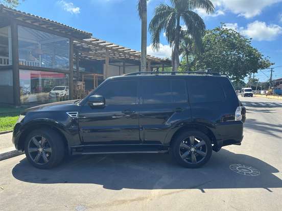 MITSUBISHI-PAJERO FULL-3.2 HPE 4X4 16V TURBO INTERCOOLER DIESEL 4P AUTOMÁTICO MITSUBISHI-PAJERO FULL-2014