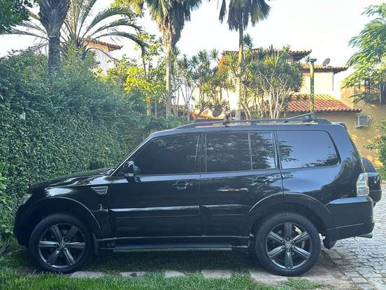 MITSUBISHI-PAJERO FULL-3.2 HPE 4X4 16V TURBO INTERCOOLER DIESEL 4P AUTOMÁTICO MITSUBISHI-PAJERO FULL-2014